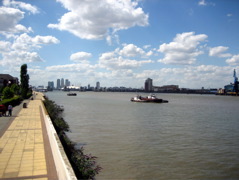 Towards Canary Wharf