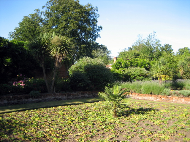 Oaks Park Ornamental Gardens